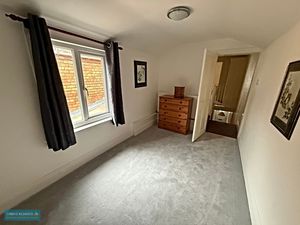 Bedroom- click for photo gallery
